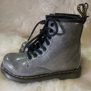 NWOT DR.MARTENS Girls 1460 Glitter Lace Up Boots